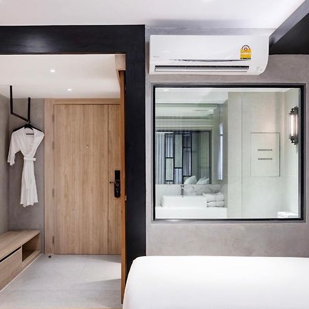 Loft Bangkok Hotel Exteriör bild