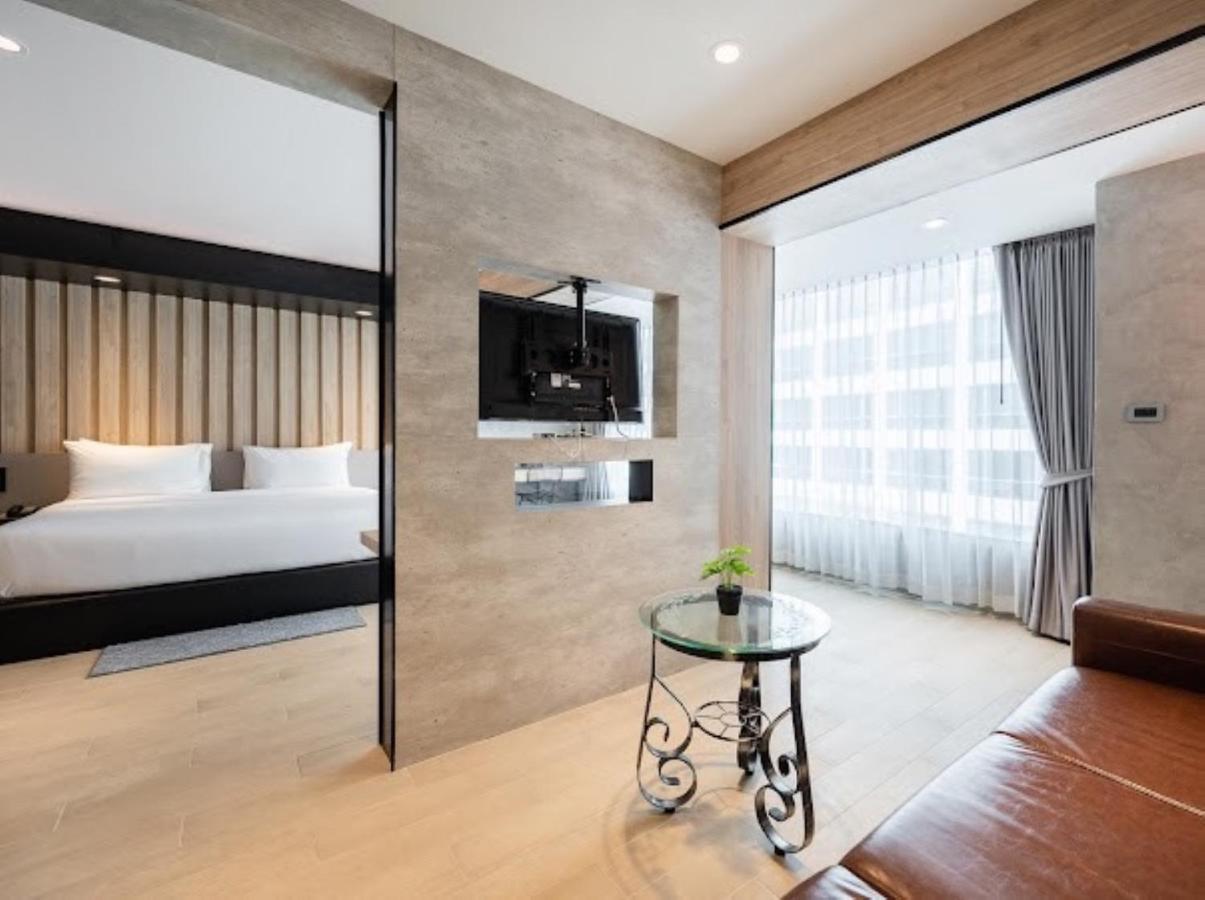 Loft Bangkok Hotel Exteriör bild