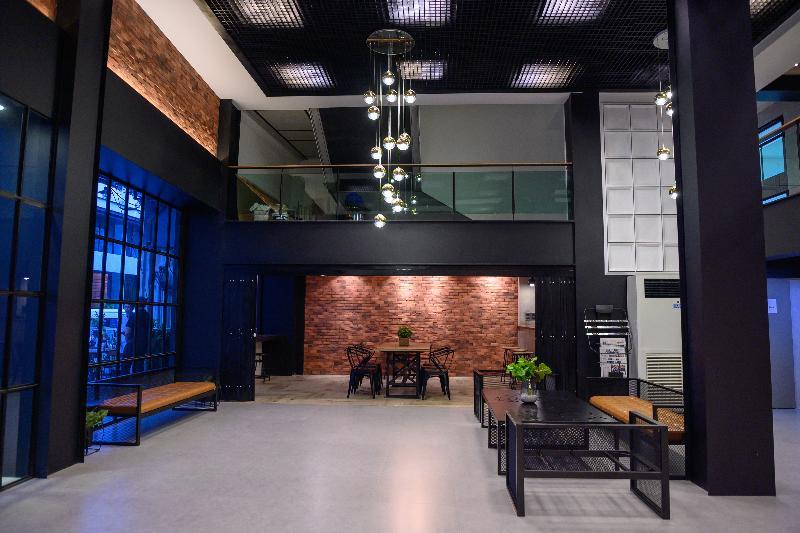 Loft Bangkok Hotel Exteriör bild